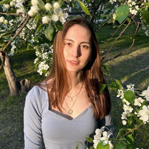 Изотова <br>Алина Дмитриевна